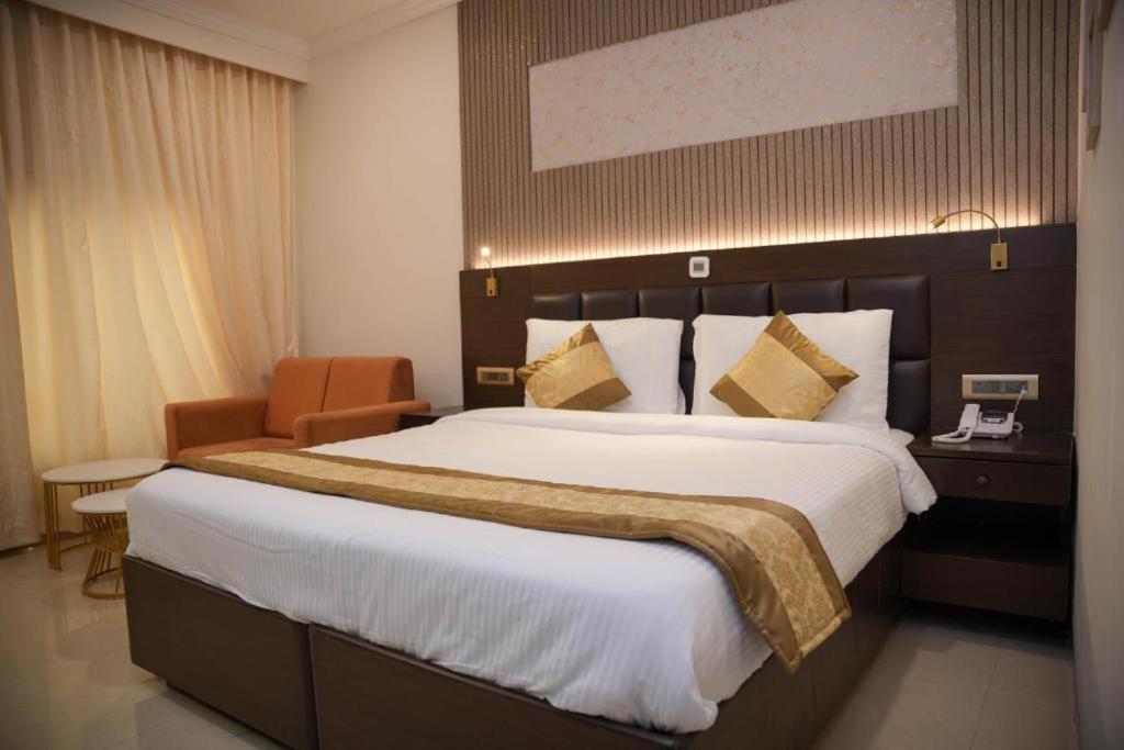 Hotel Vijaydeep Place Near Delhi Airport 新德里 外观 照片