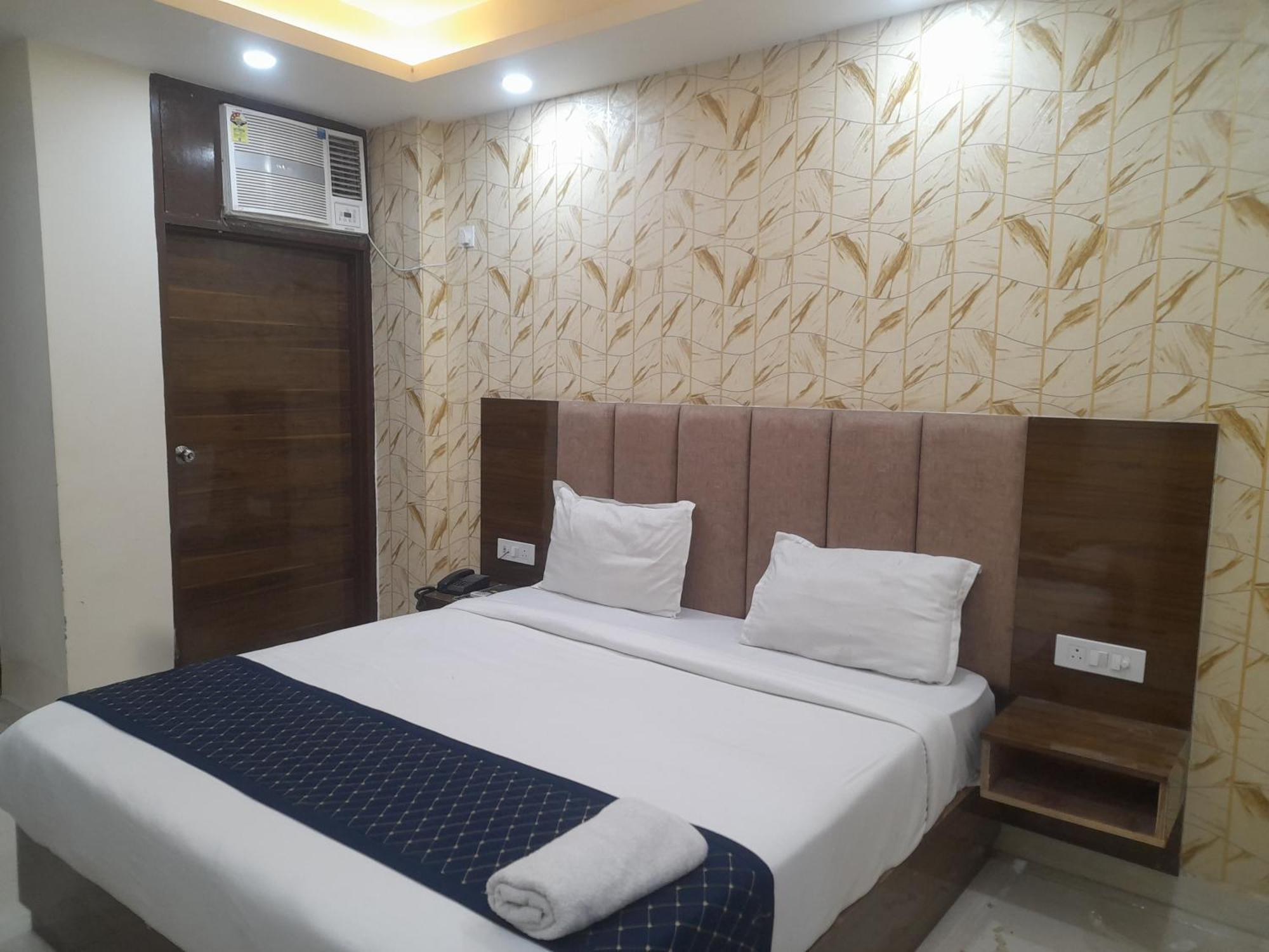 Hotel Vijaydeep Place Near Delhi Airport 新德里 外观 照片