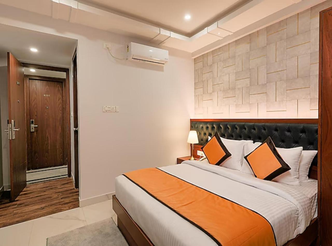 Hotel Vijaydeep Place Near Delhi Airport 新德里 外观 照片