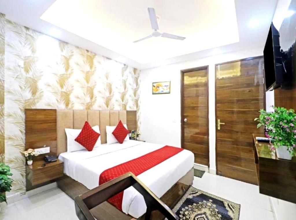 Hotel Vijaydeep Place Near Delhi Airport 新德里 外观 照片
