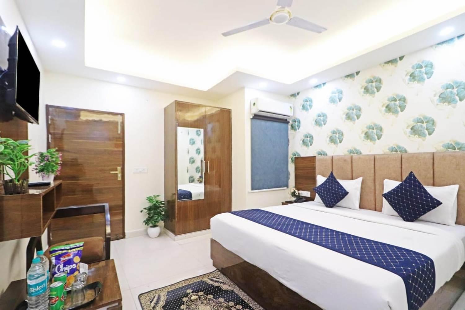 Hotel Vijaydeep Place Near Delhi Airport 新德里 外观 照片